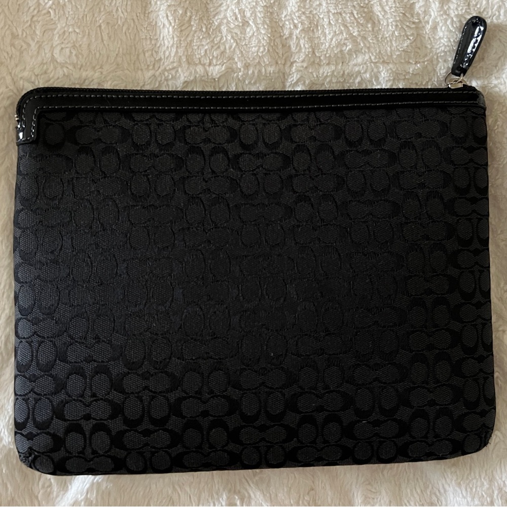 Coach Mini Signature iPad/Tablet Case/Sleeve